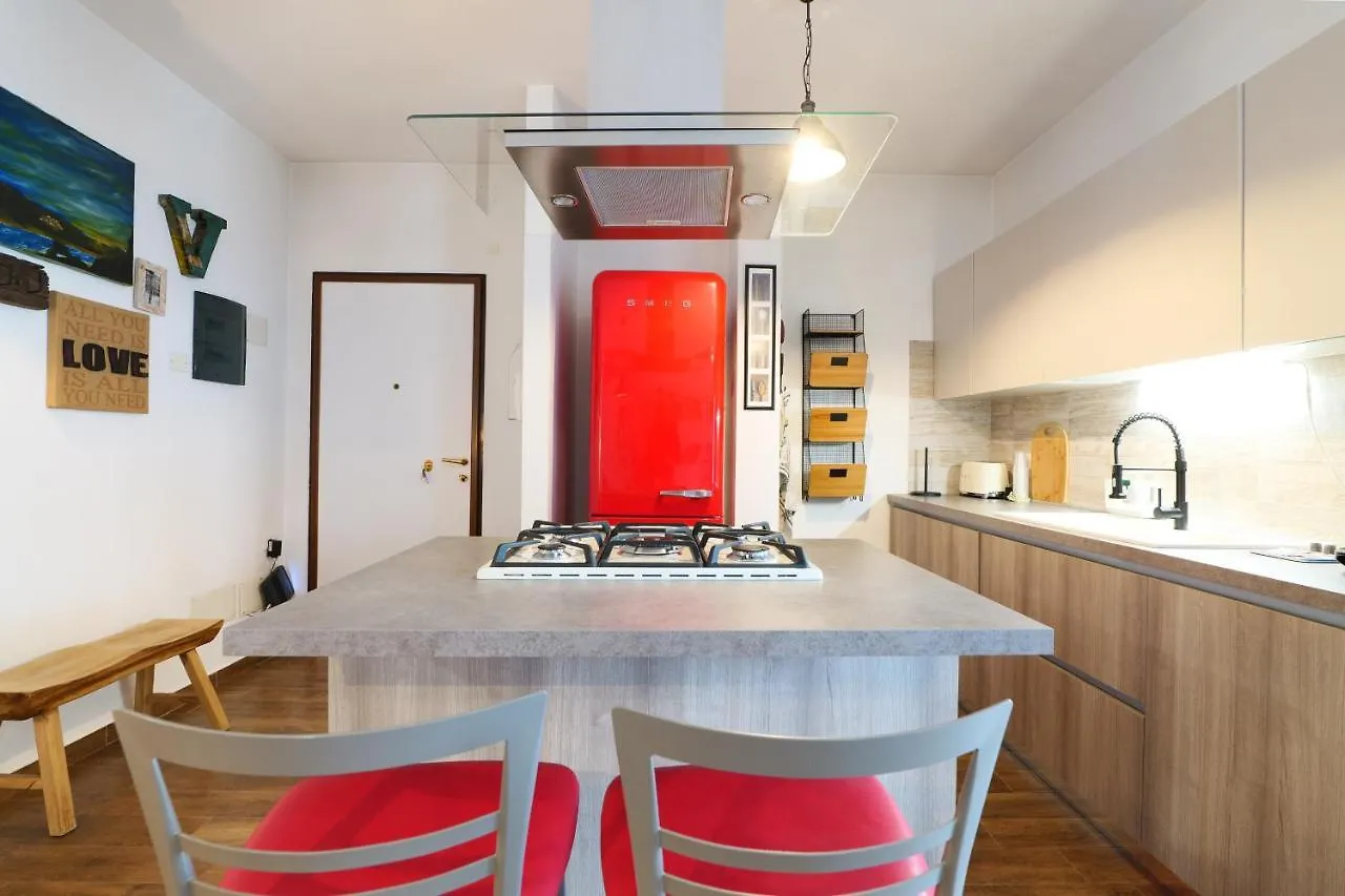 Mila Apartments Battista Milan 0*,