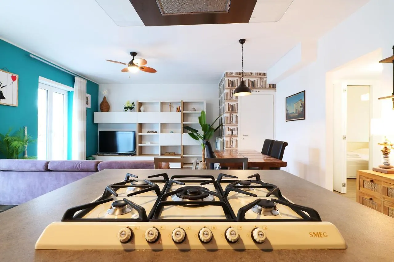 Mila Apartments Battista Milán 0*,